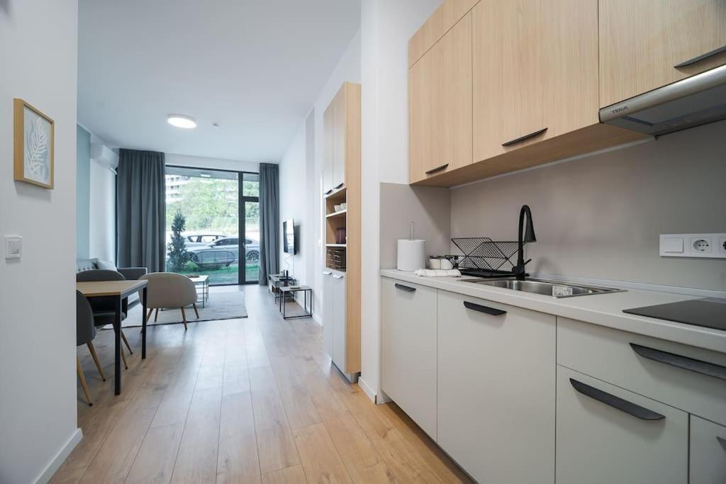 Mycampus 1 Bdrm, Stay 4, Free Parking, Garden, Self Check-In Sofia Zewnętrze zdjęcie